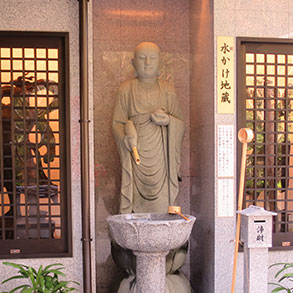 朝倉 秋月 佛願寺の目印